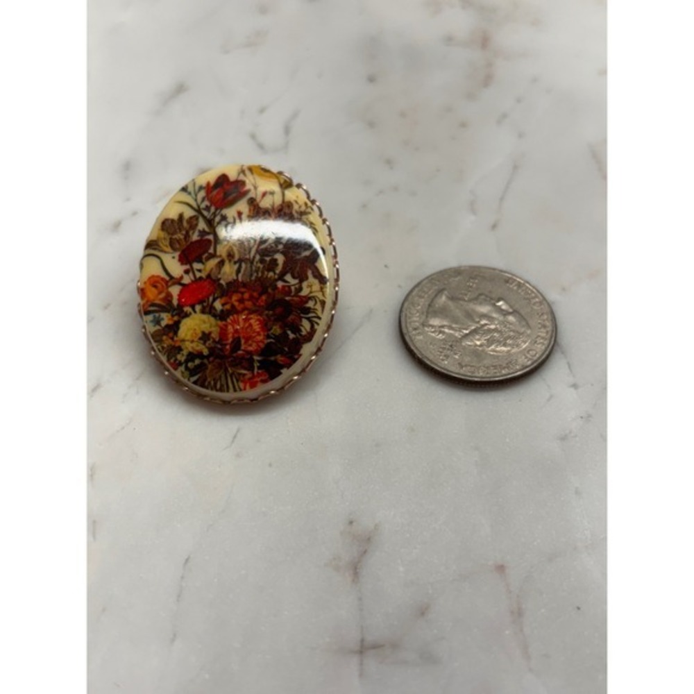 Oval Floral Brooch Pin Vintage Style hand painted Flowers Gold Tone Frame